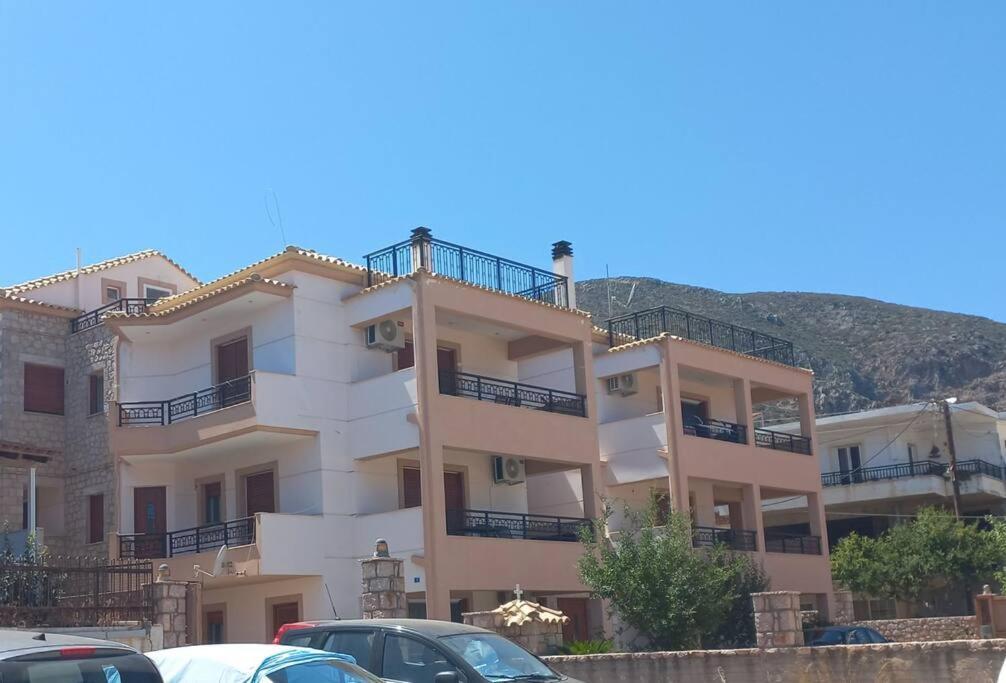 Sophie'S Sunny Spot 1 Apartment Yefira Exterior photo